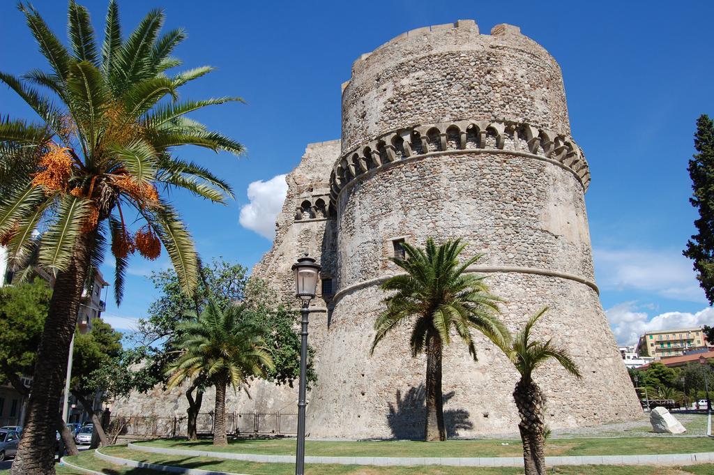 Aragonese Acomodação com café da manhã Reggio Calabria Exterior foto